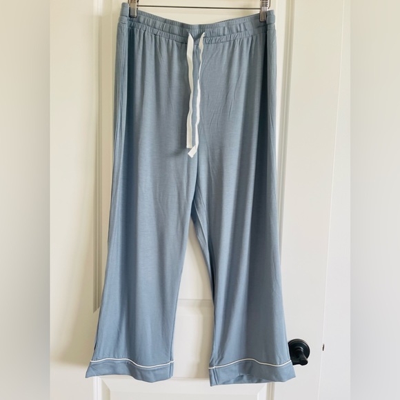 NWT Joyaria Women’s Super soft Button Down Pajamas Long Sleeve Set/Size Medium - Picture 3 of 8